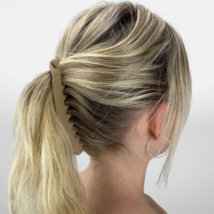 SOHO Idis Banana Hair Clip - Light Tortoise - | Fashiongirl