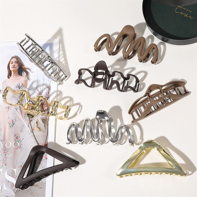 SOHO Malik Metal Hair Claw - Gold - Hair Accessories